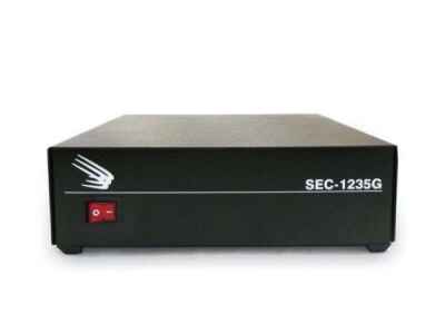 Samlex SEC-1235G Voeding