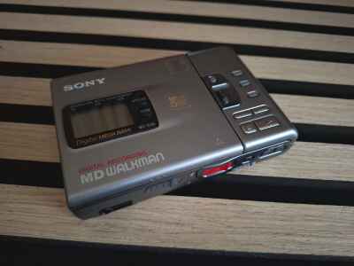 Sony MZ-R30 MD MiniDisc Recorder