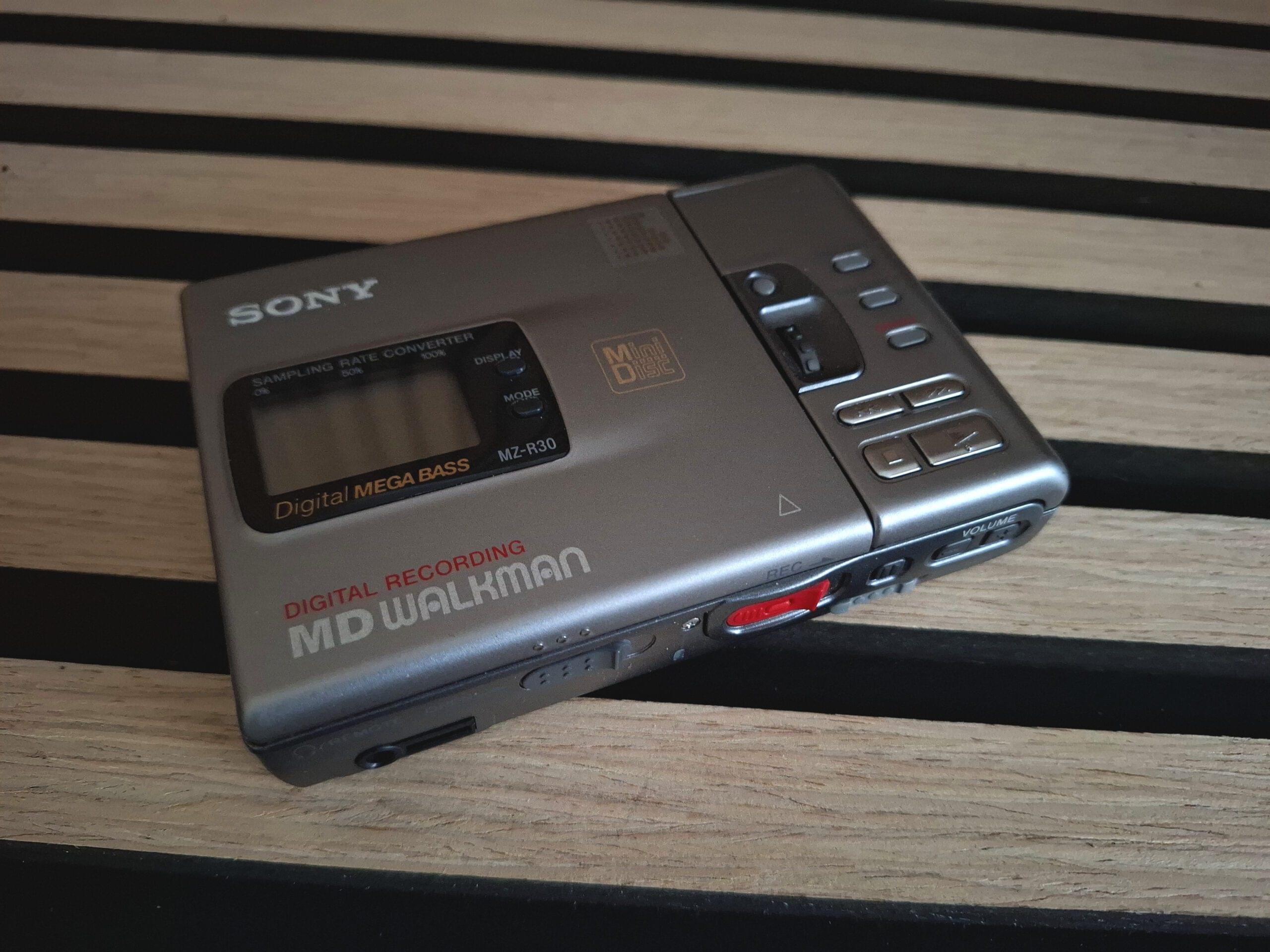 Sony MZ-R30 MD MiniDisc Recorder